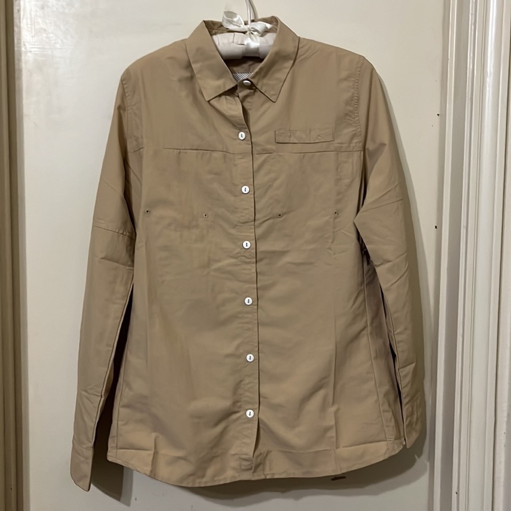 NWT Small Women's Long-Sleeve Classic-Fit Outdoor Shirt with Chest Pockets